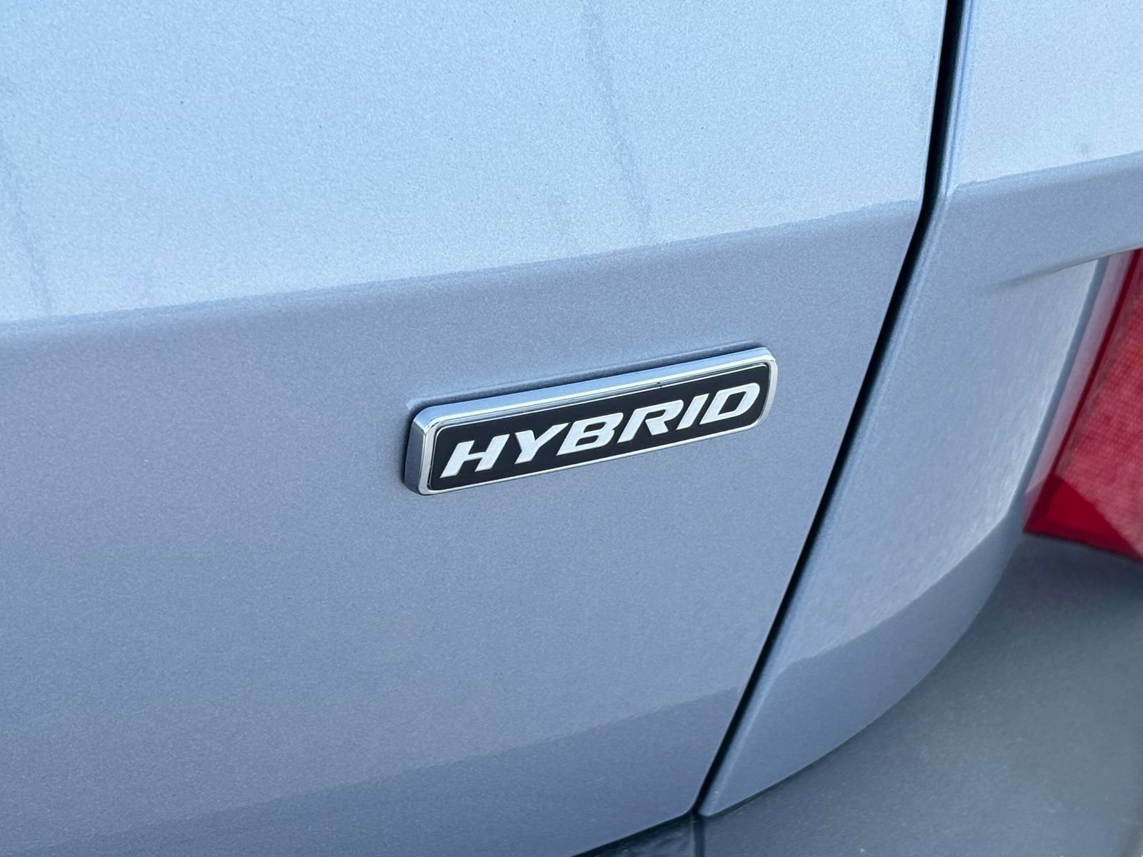 Used 2022 Ford Escape Titanium FWD image 3