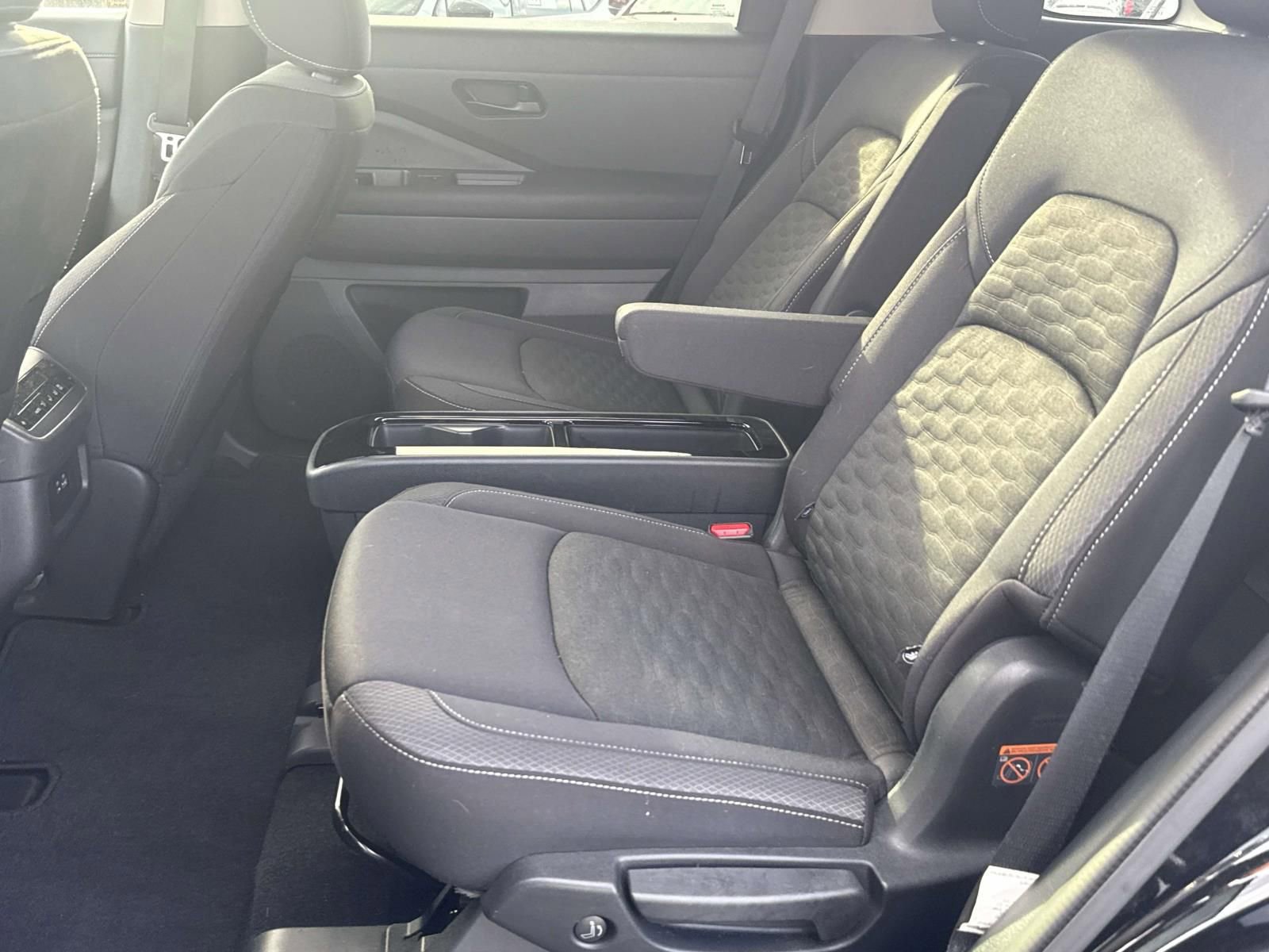 Used 2024 Nissan Pathfinder SV w/ SV Premium Package image 26