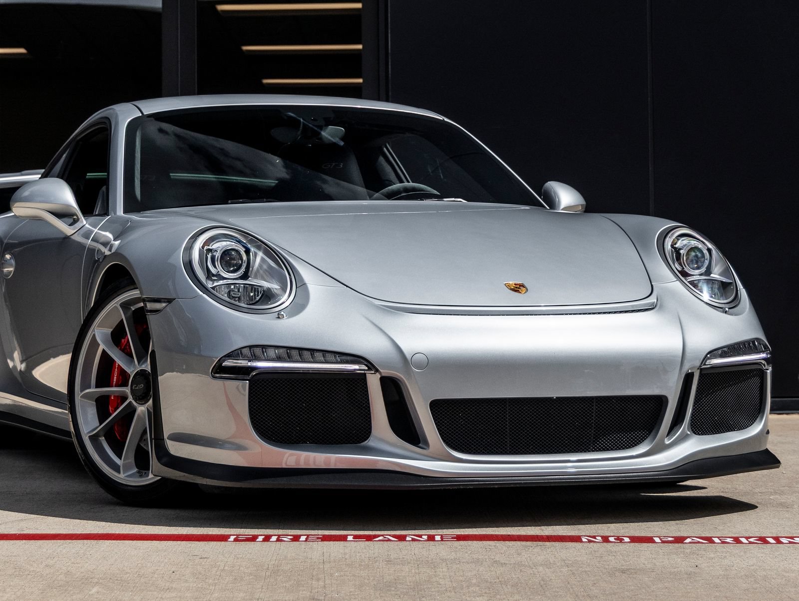 Certified 2016 Porsche 911 GT3 RWD image 9