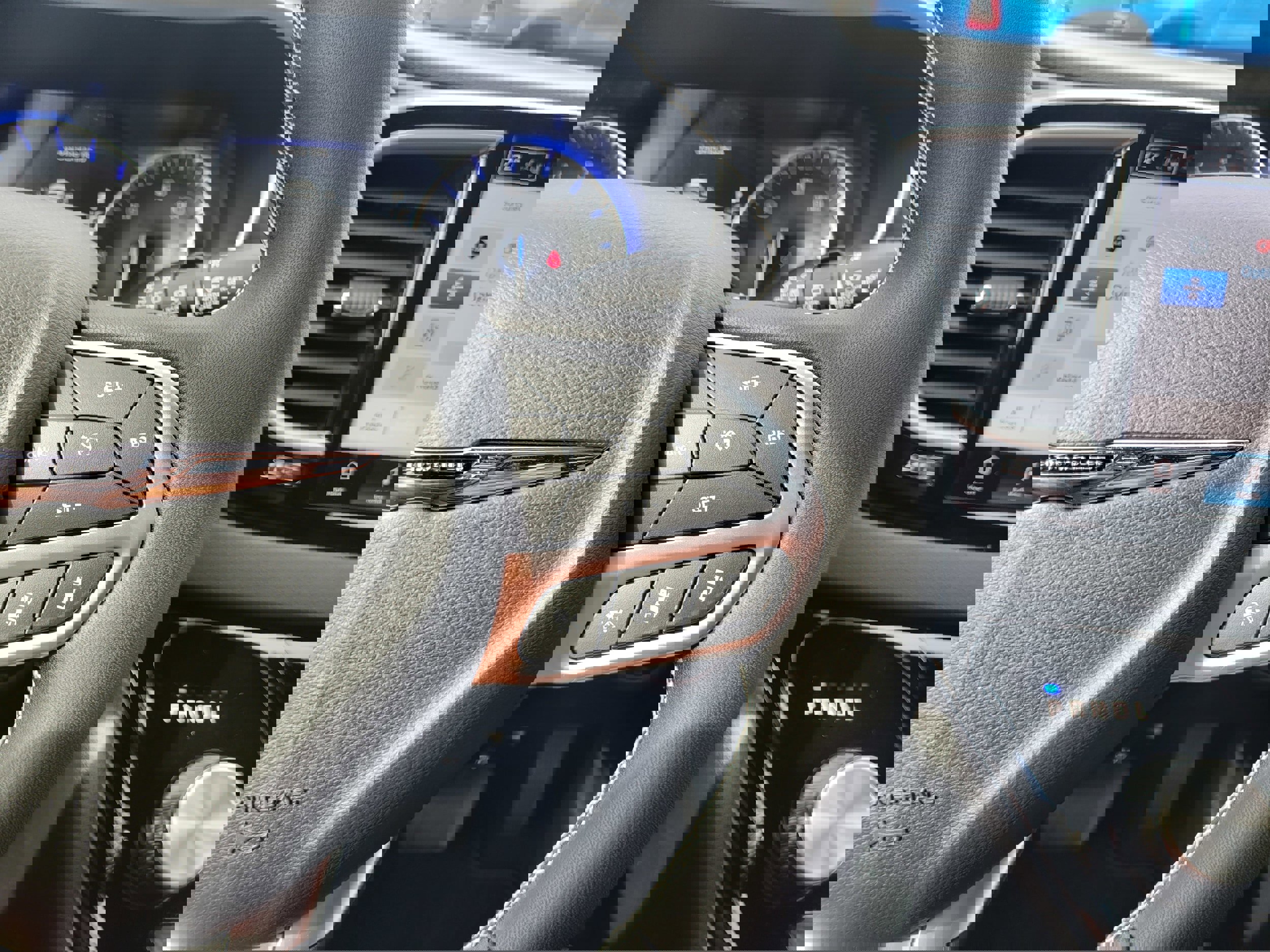 New 2026 Chrysler Voyager LX image 29