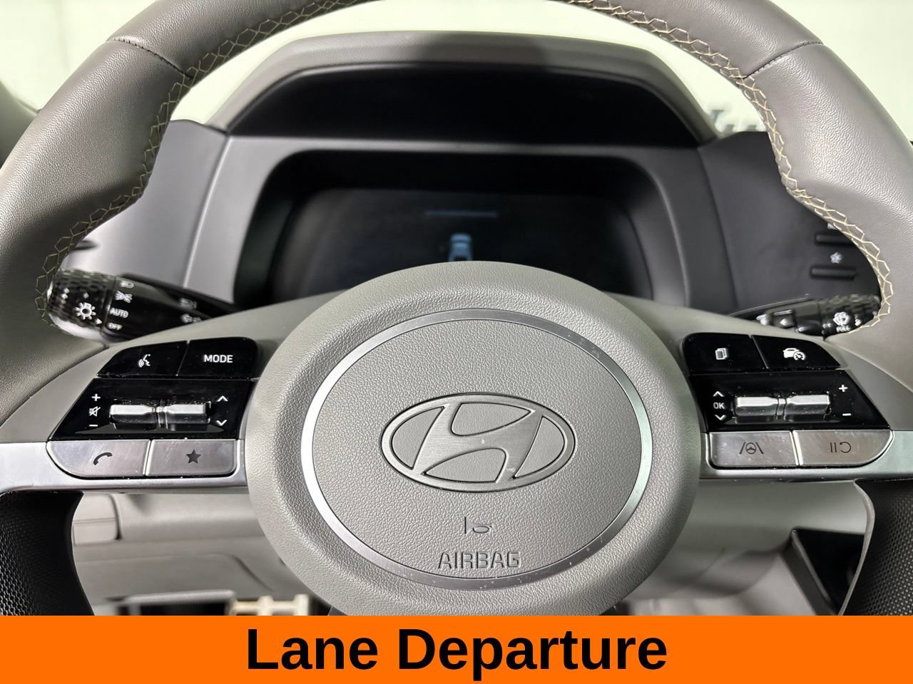 Used 2026 Hyundai Elantra Sport FWD image 14