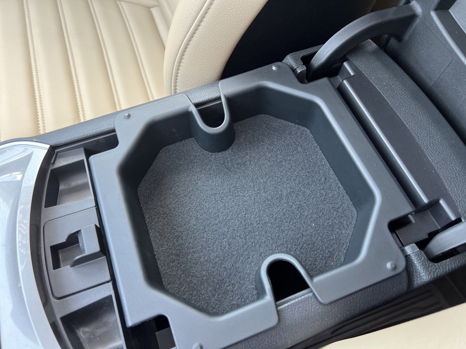 Used 2023 Ford Edge SEL w/ Convenience Package image 28