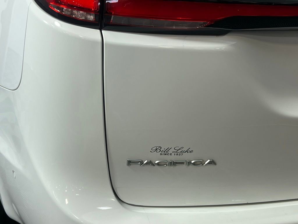Used 2022 Chrysler Pacifica Pinnacle image 12