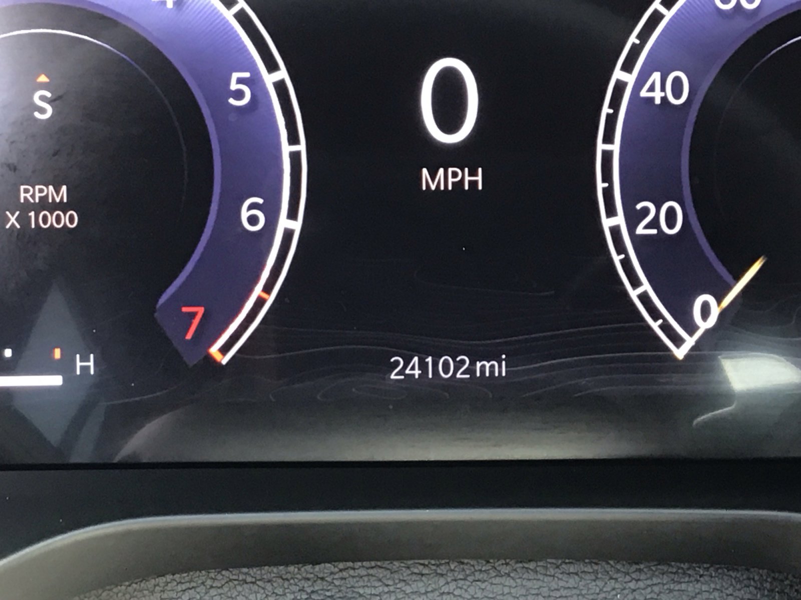 Used 2025 Jeep Grand Cherokee L Laredo RWD image 2