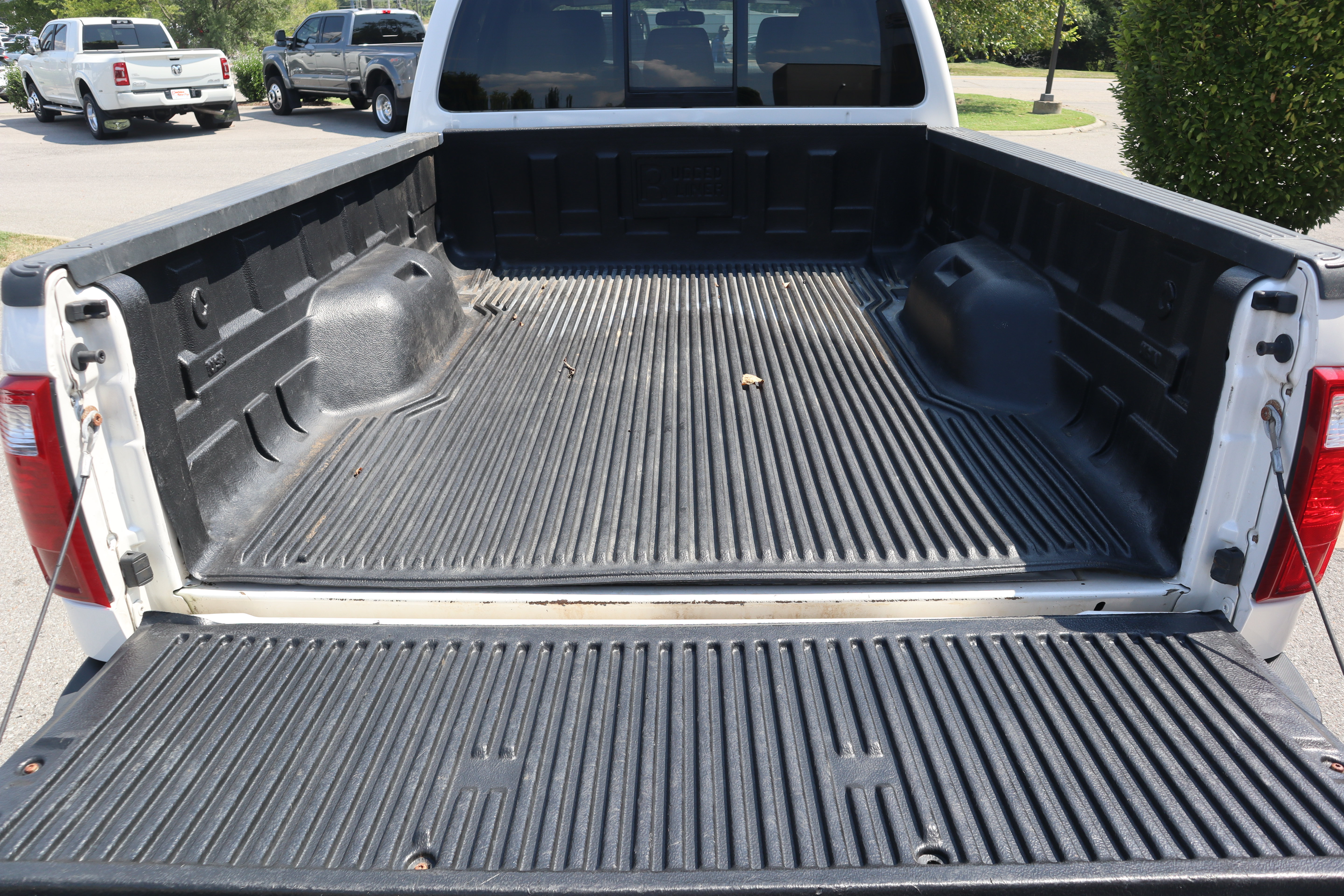 Used 2015 Ford F350 Lariat w/ Lariat Interior Package AWD/4WD image 31