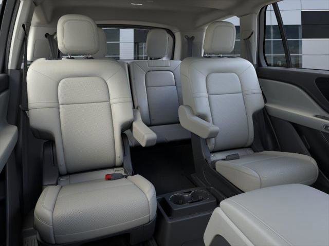 New 2026 Lincoln Aviator AWD w/ Jet Appearance Package image 11
