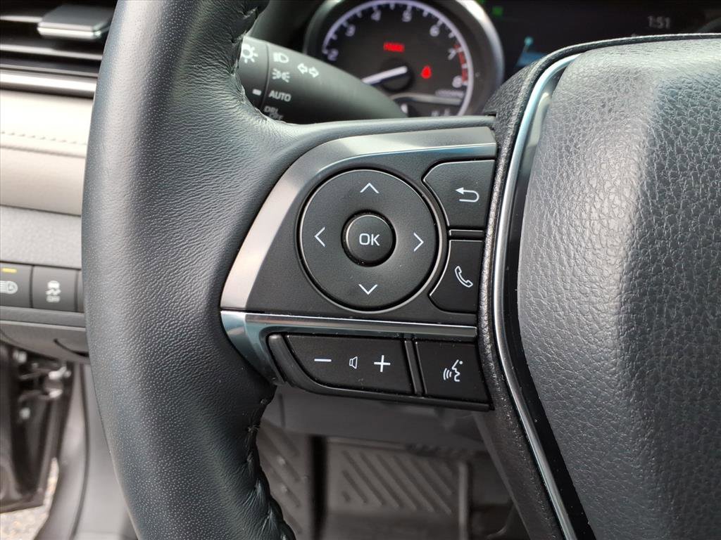 Used 2020 Toyota Camry XLE w/ Navigation Package image 19