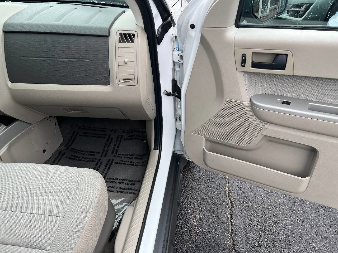 Used 2010 Ford Escape 2WD Hybrid image 29