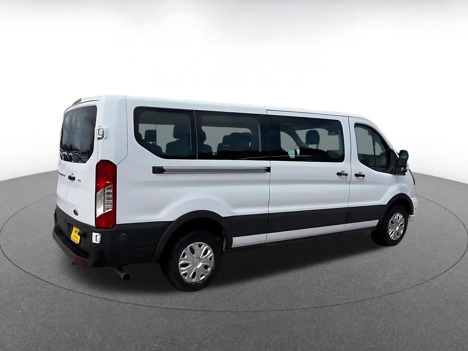Used 2024 Ford Transit 350 XLT RWD image 14