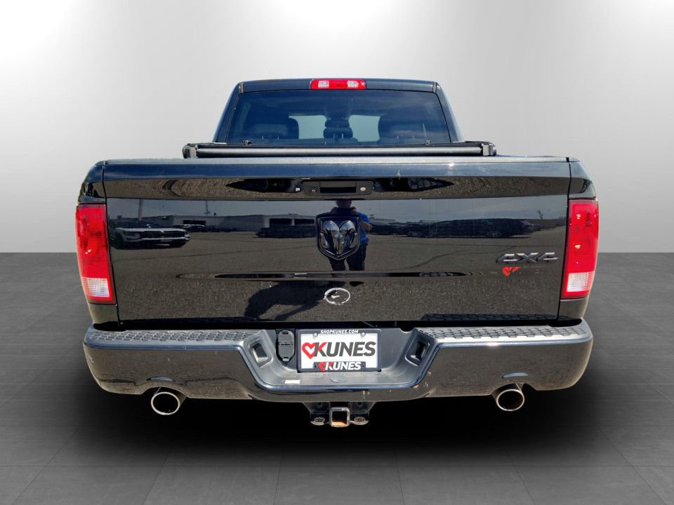 Used 2016 RAM 1500 Express w/ Black Ram 1500 Express Group AWD/4WD image 8