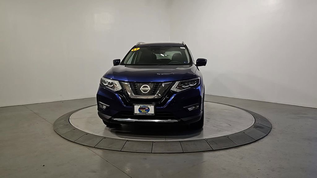 Used 2017 Nissan Rogue SL w/ SL Premium Package AWD/4WD image 9