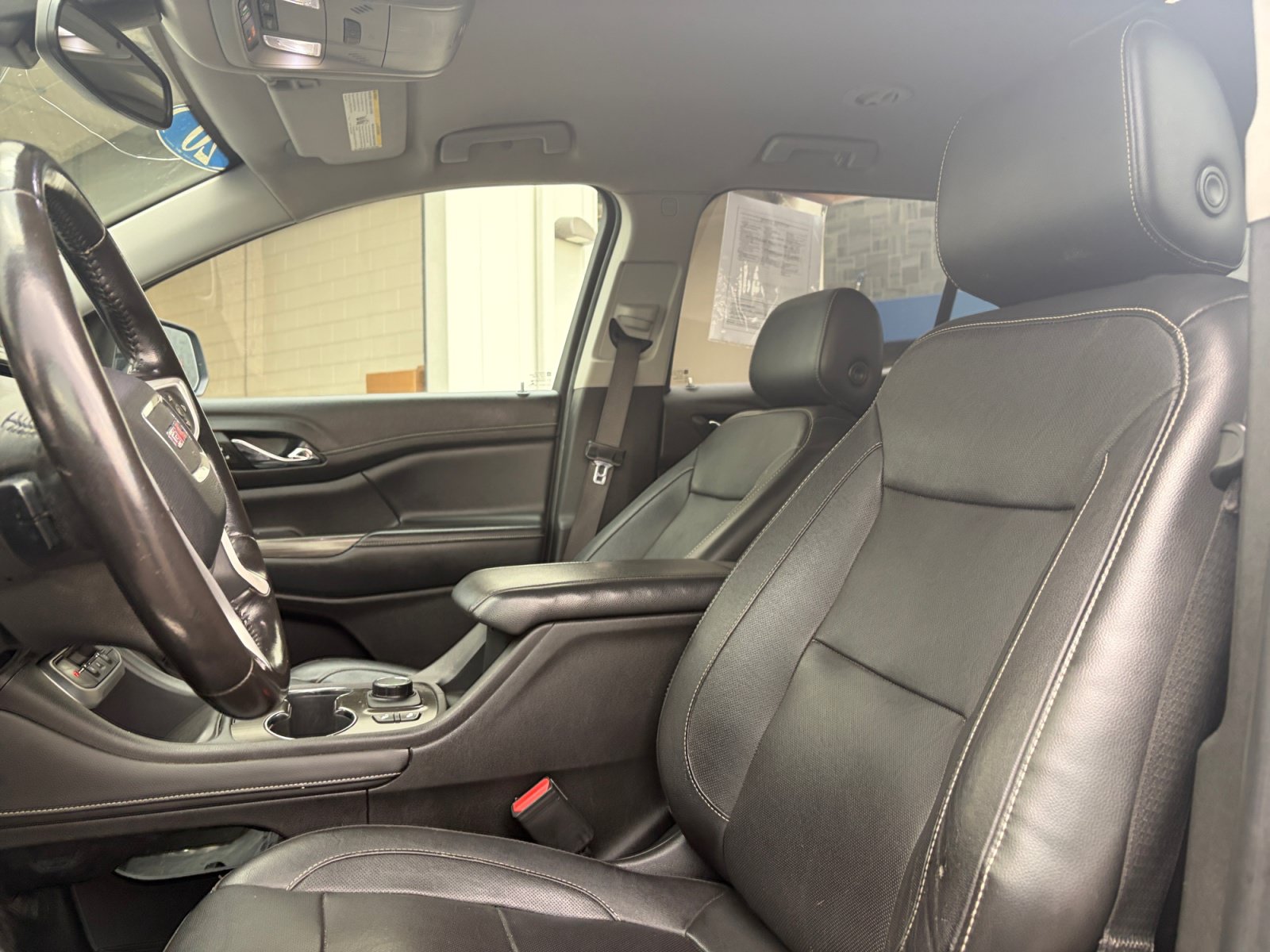 Used 2020 GMC Acadia SLT AWD/4WD image 30