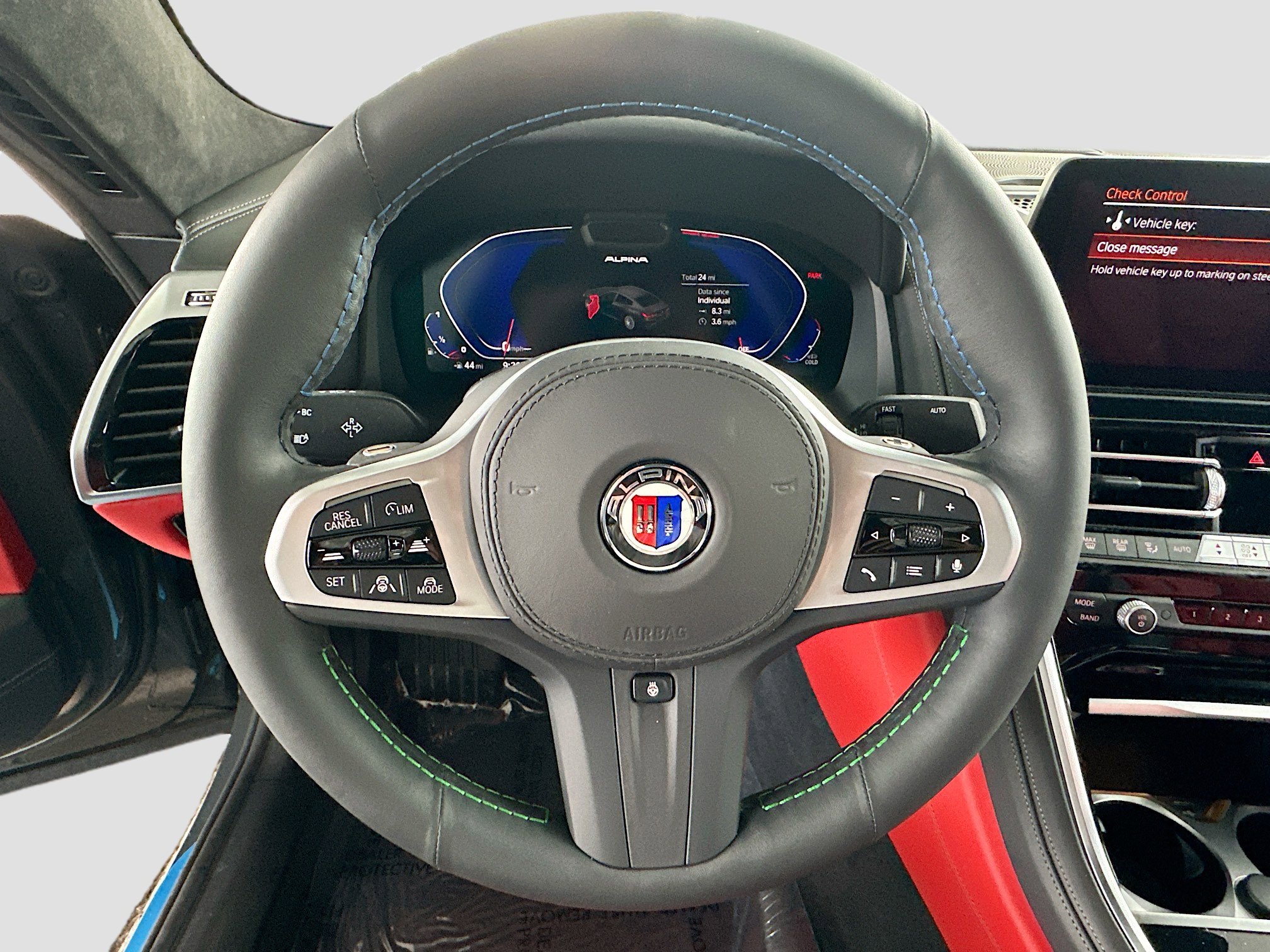 New 2025 BMW ALPINA B8 xDrive Gran Coupe image 9