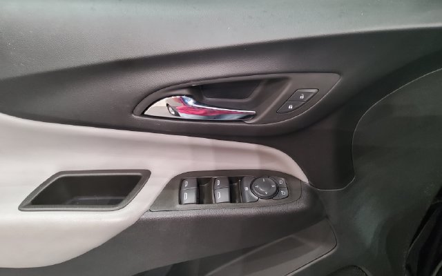 Used 2023 Chevrolet Equinox LS FWD image 30