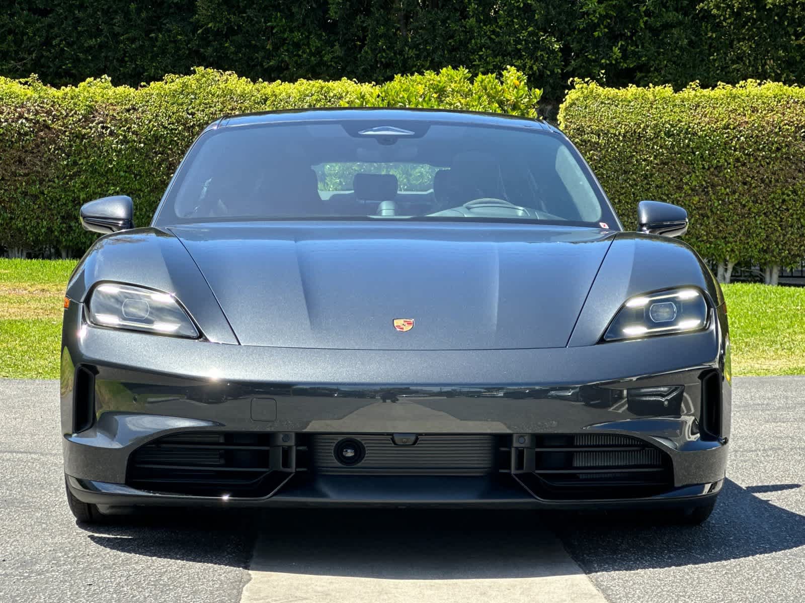 New 2026 Porsche Taycan GTS AWD/4WD image 11