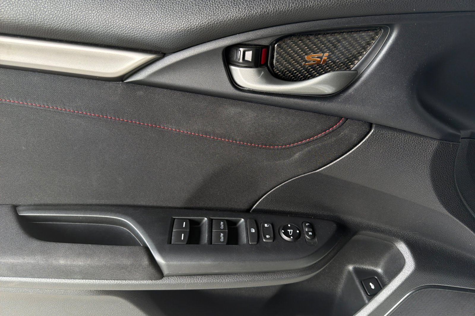 Used 2018 Honda Civic Si image 12