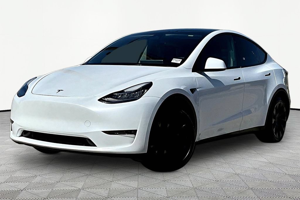 Used 2023 Tesla Model Y Long Range AWD/4WD image 3