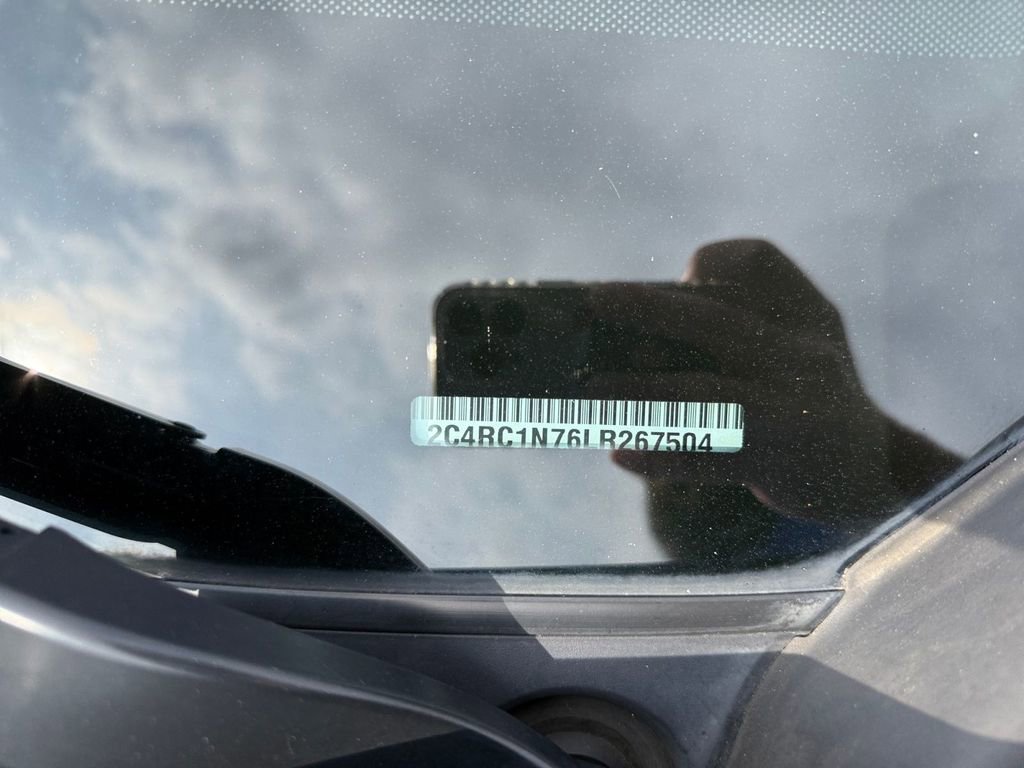 Used 2020 Chrysler Pacifica Limited w/ Advanced Safetytec Group image 35