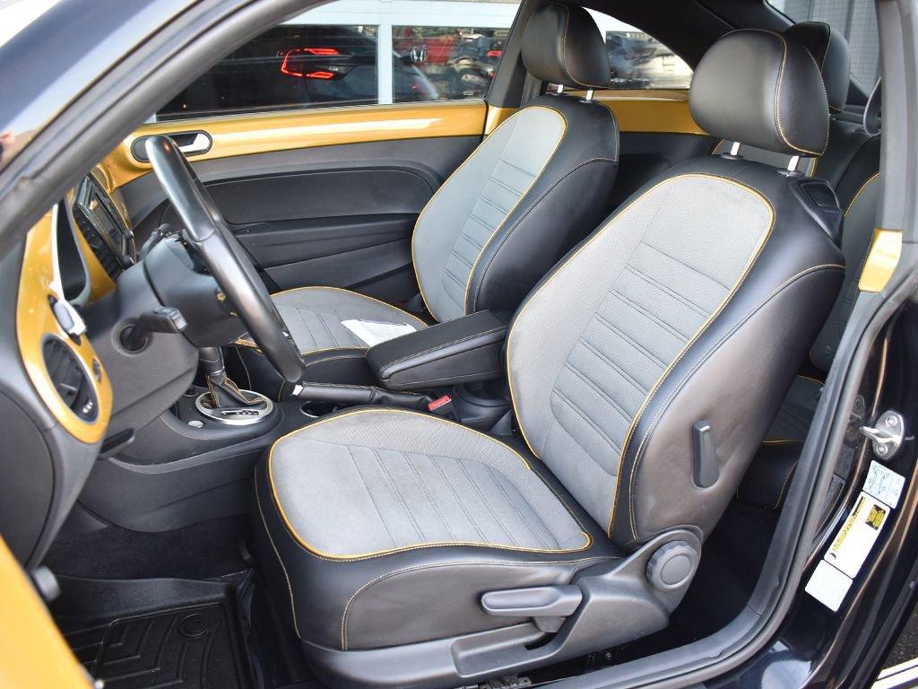 Used 2016 Volkswagen Beetle 1.8T Dune FWD image 6