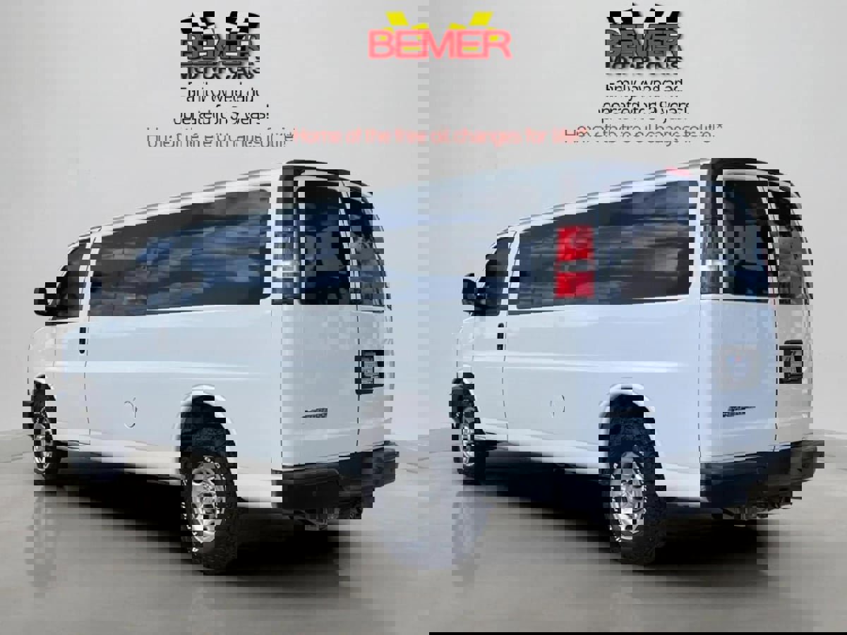 Used 2020 Chevrolet Express 3500 LS image 3