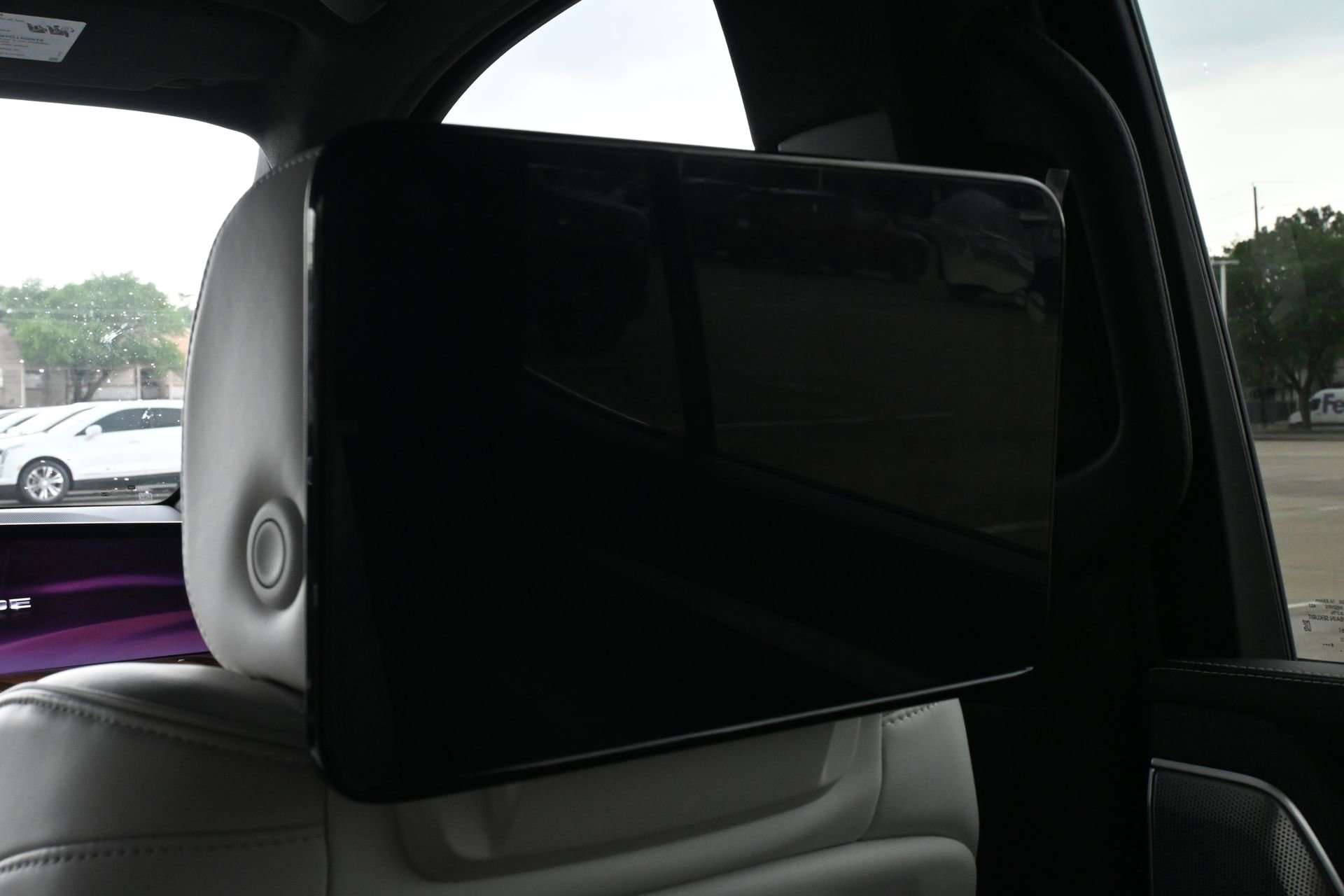 Certified 2026 Cadillac Escalade Platinum Sport w/ LPO, ONYX Package AWD/4WD image 14