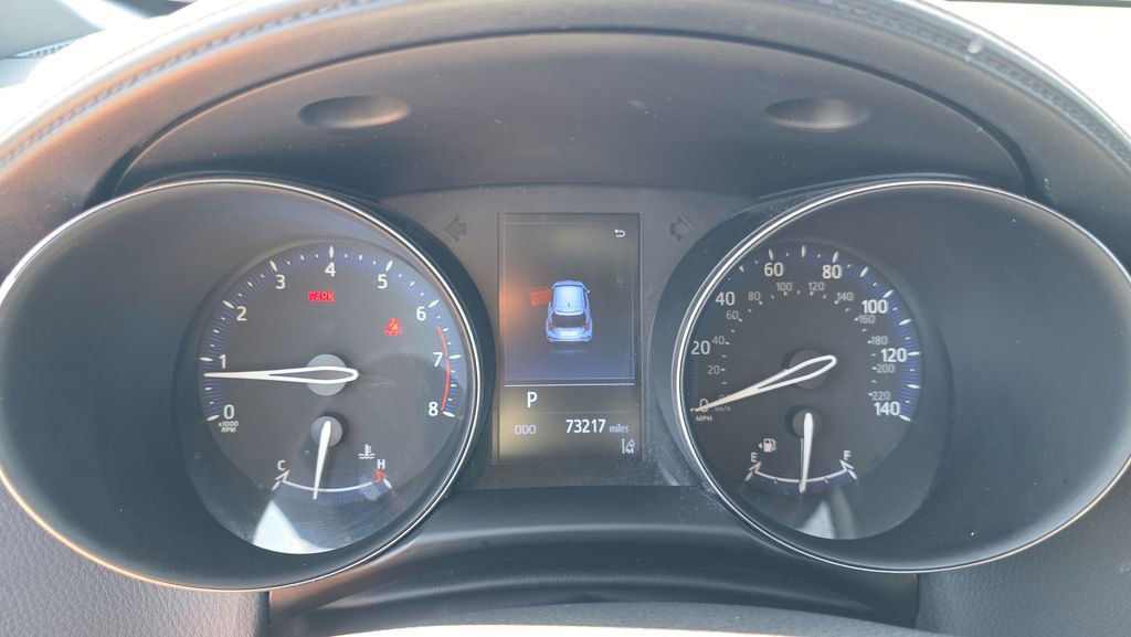 Used 2019 Toyota C-HR LE FWD image 22