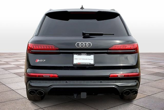 Used 2023 Audi SQ7 Premium Plus w/ Executive Package image 4