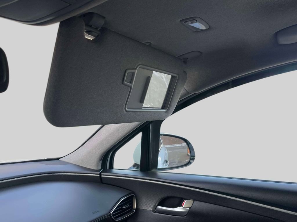 Used 2020 Hyundai Santa Fe Limited image 33