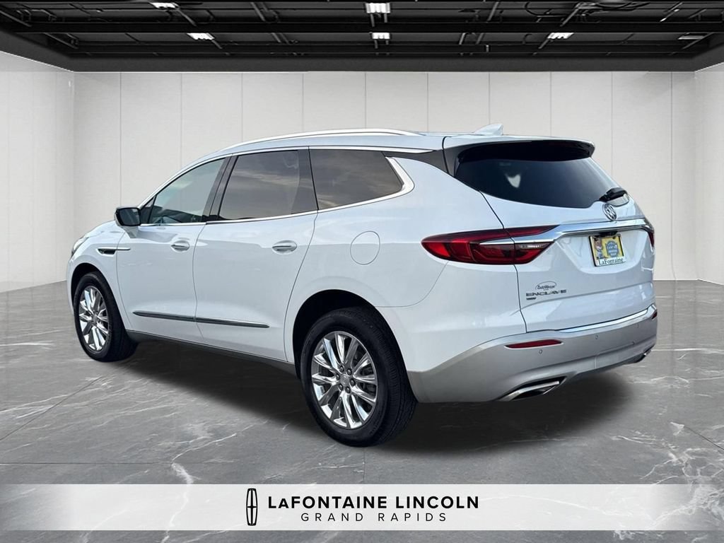 Used 2021 Buick Enclave Premium w/ Surround and Sites Package AWD/4WD image 3