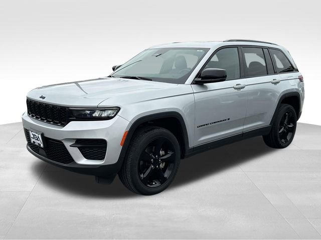 Used 2022 Jeep Grand Cherokee Altitude image 25