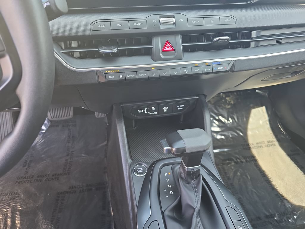 Used 2025 Kia K4 FWD image 17