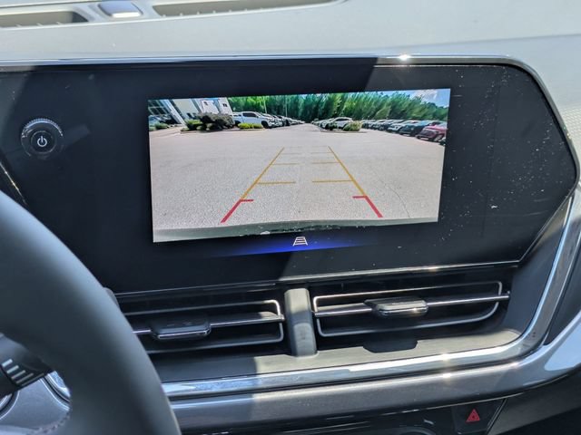 New 2026 Chevrolet Trax ACTIV w/ Sunroof Package FWD image 18