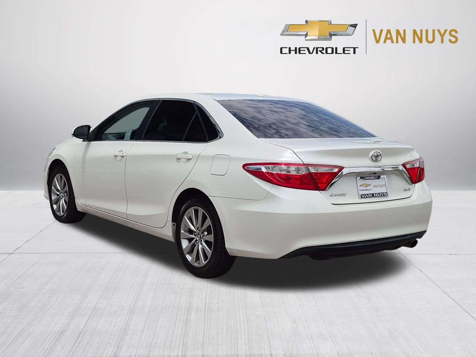 Used 2017 Toyota Camry XLE w/ Convenience Package FWD image 7