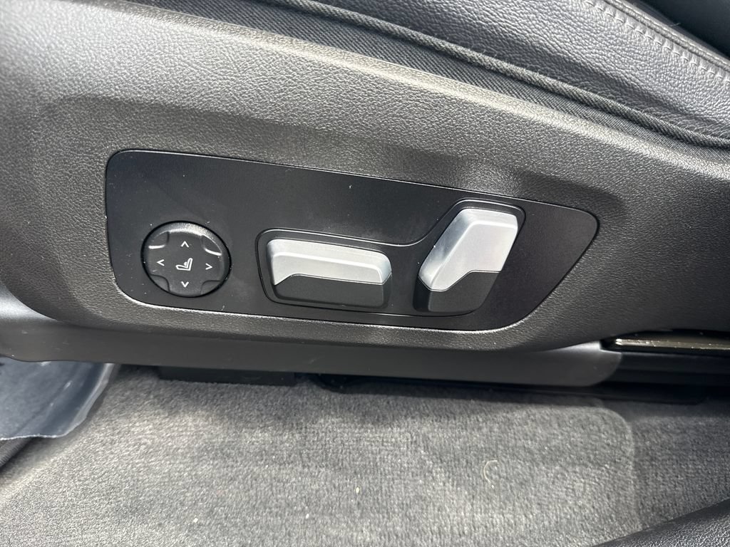 Certified 2023 BMW X3 M40i AWD/4WD image 23