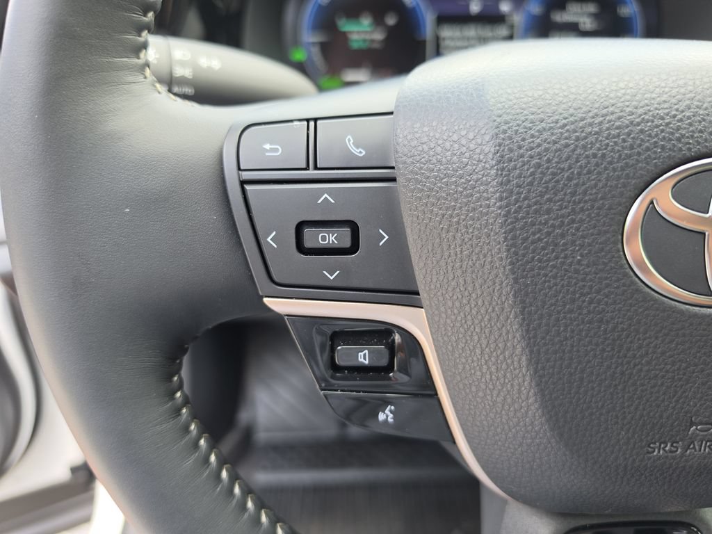 Used 2026 Toyota Crown AWD/4WD image 26