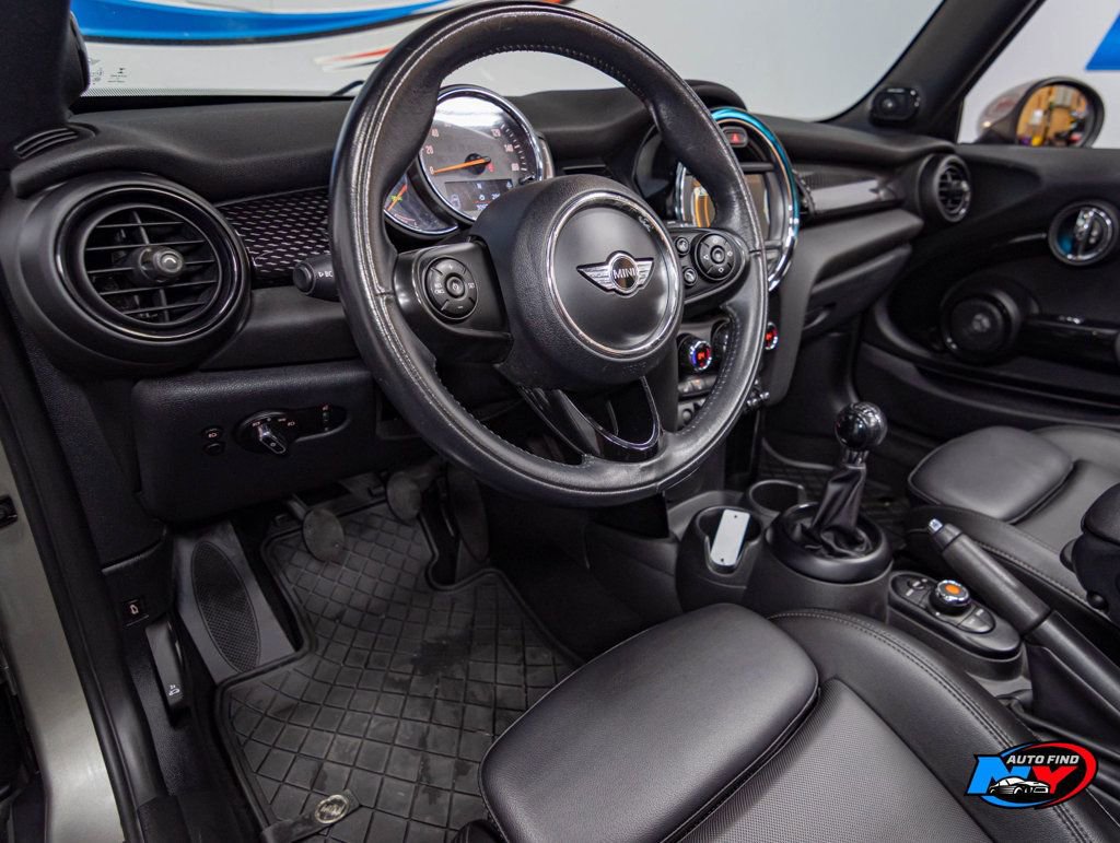 Used 2018 MINI Cooper S image 14