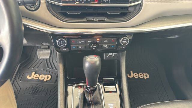 Used 2022 Jeep Compass Limited w/ Sun and Sound Group AWD/4WD image 13
