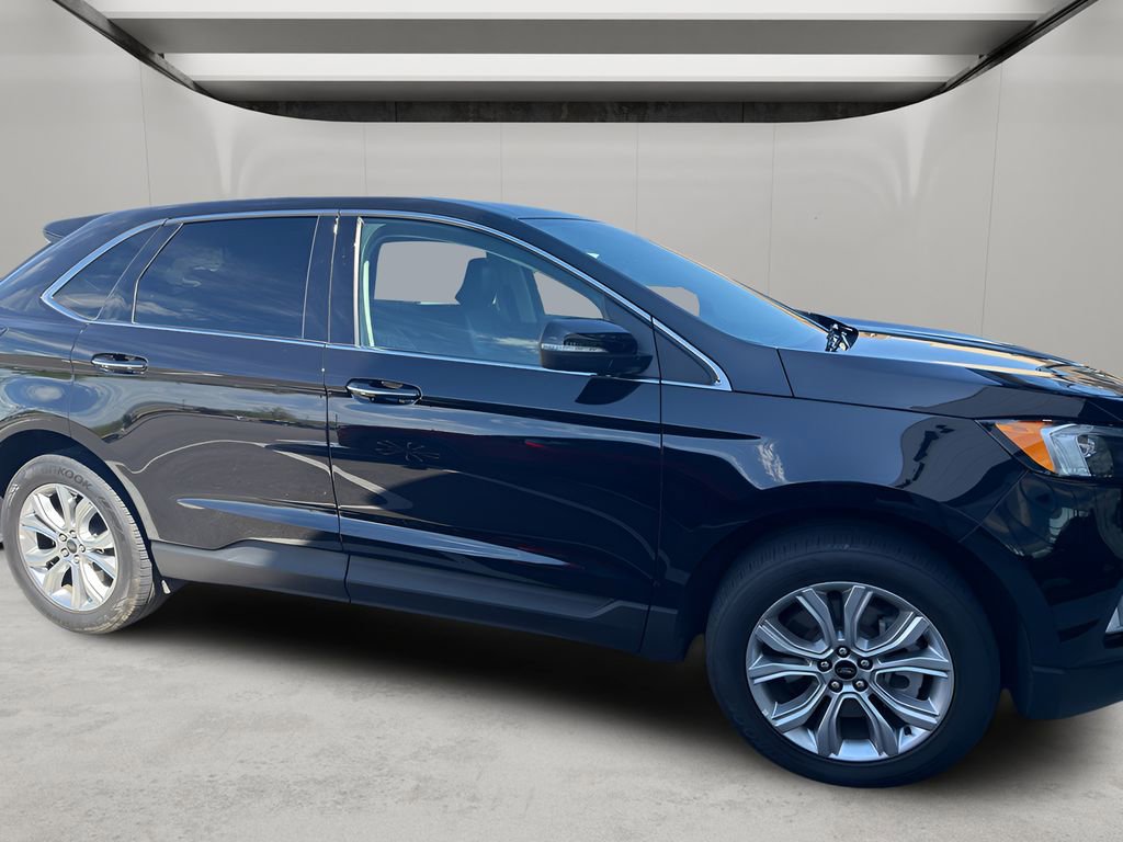 Used 2024 Ford Edge Titanium AWD/4WD image 5