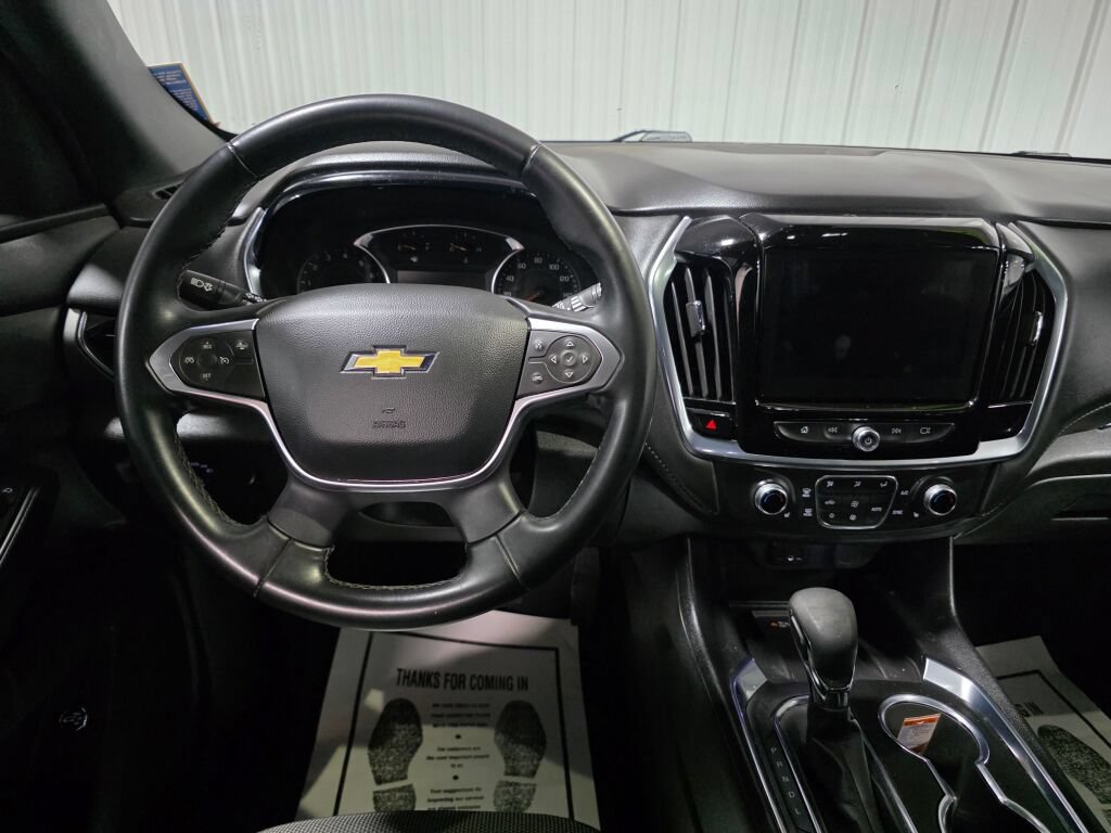 Used 2023 Chevrolet Traverse LT w/ Rear Camera Mirror Package AWD/4WD image 8