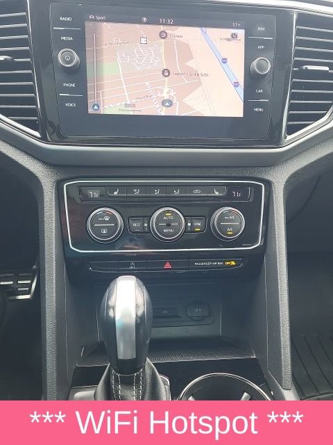 Used 2023 Volkswagen Atlas SEL Premium image 11