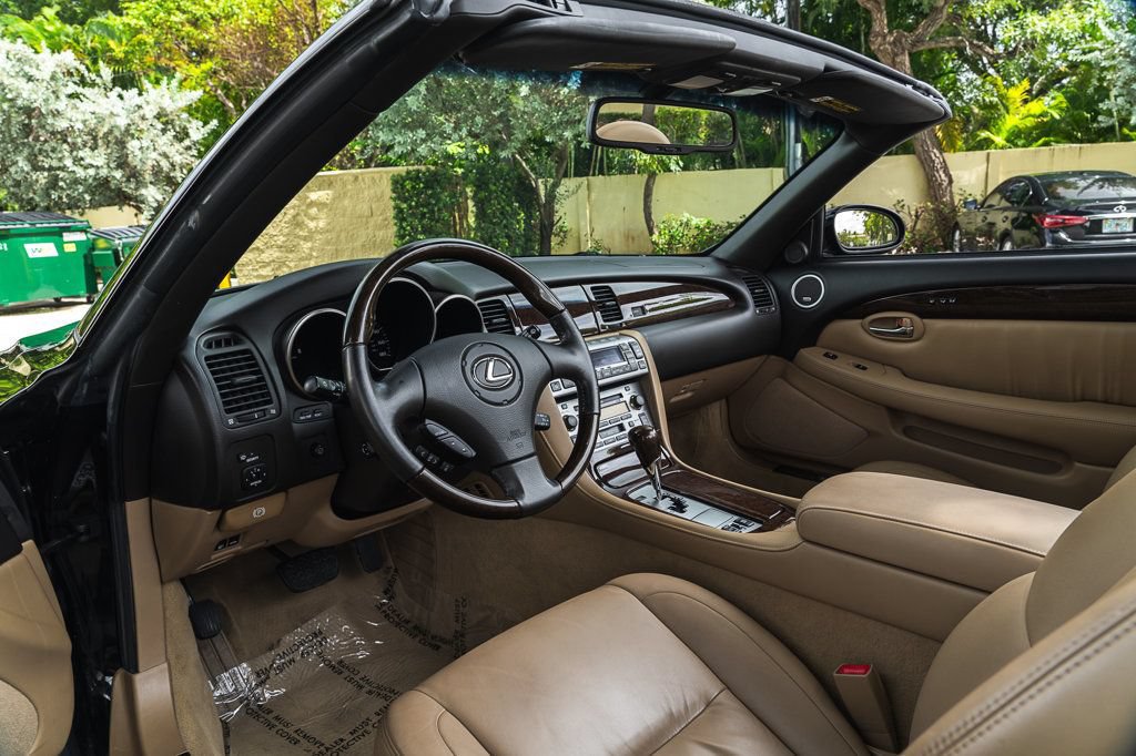 Used 2006 Lexus SC 430 Convertible w/ Preferred Accessory Pkg RWD image 20