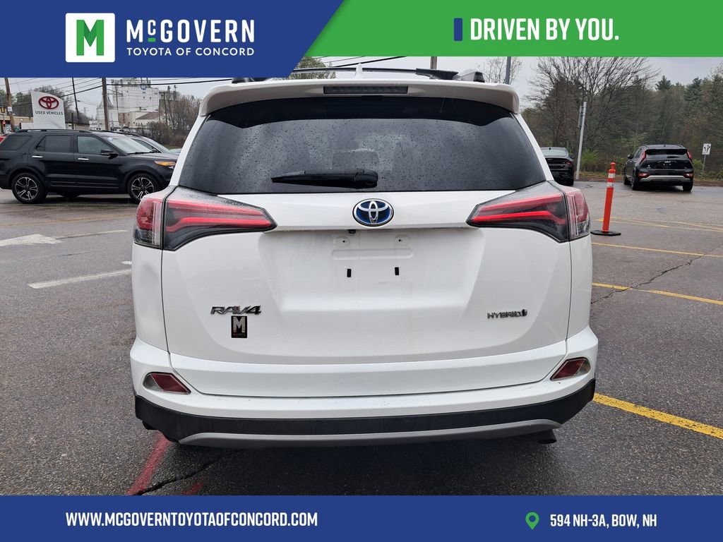 Used 2018 Toyota RAV4 LE AWD/4WD image 5
