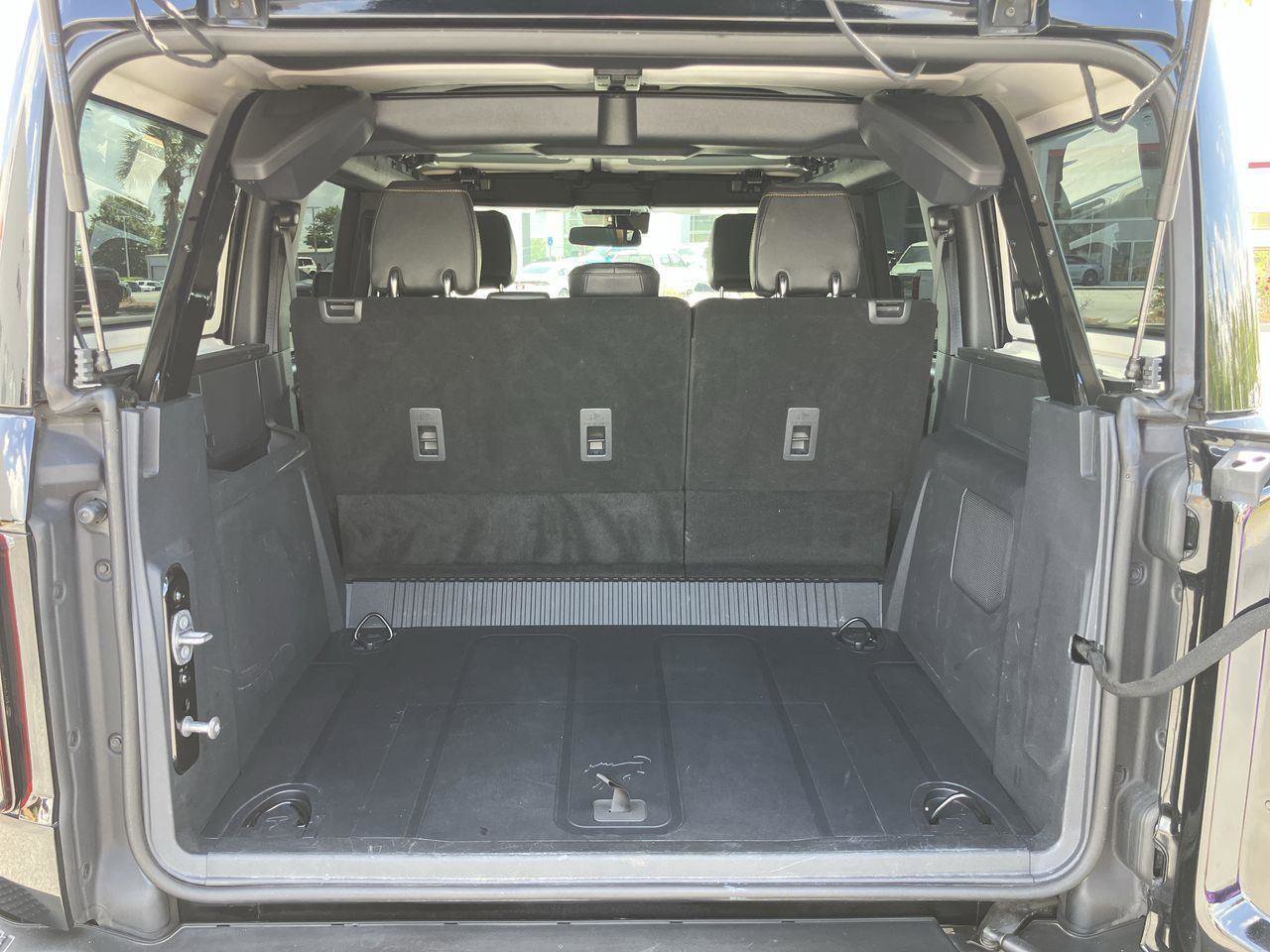 Used 2024 Ford Bronco Badlands image 30