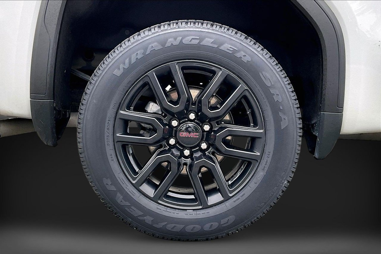 Used 2023 GMC Sierra 1500 Elevation w/ Elevation Premium Package AWD/4WD image 36