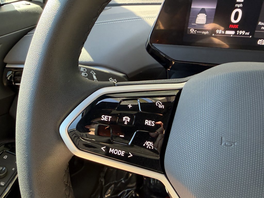 Used 2023 Volkswagen ID.4 Pro image 29