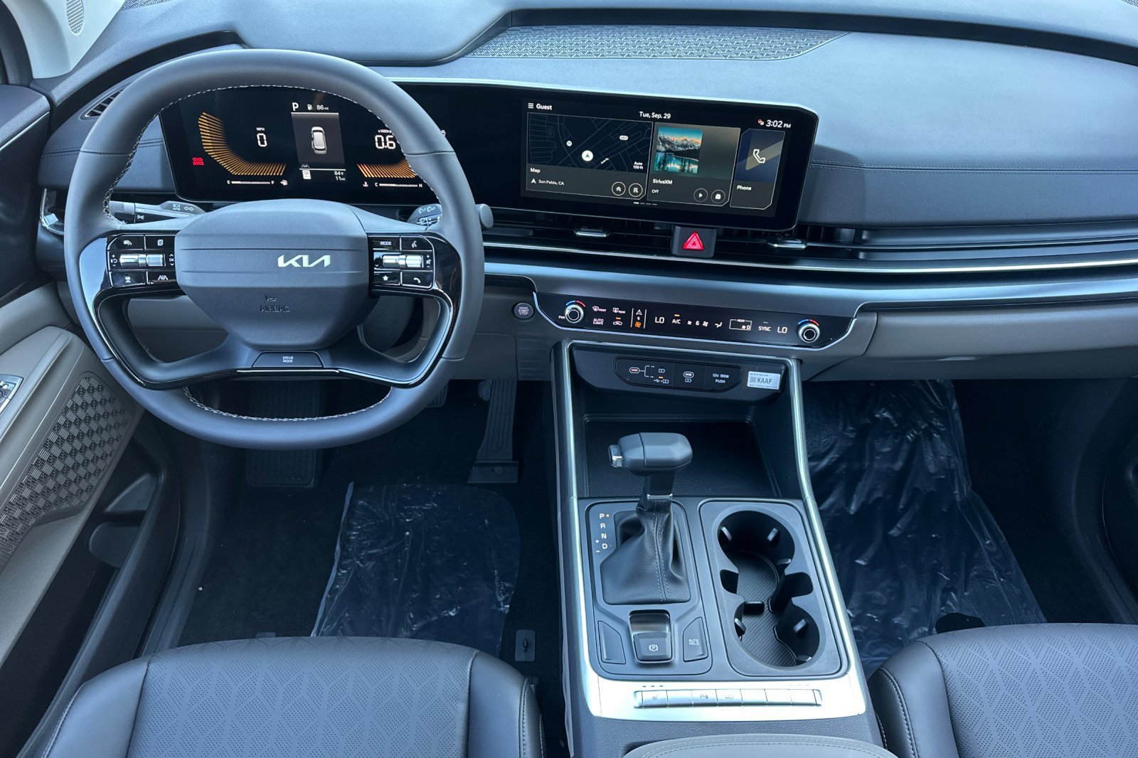 New 2027 Kia Carnival FWD image 13