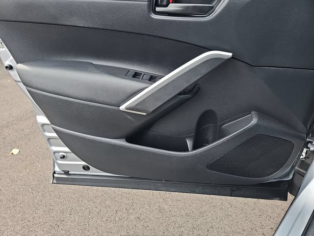 Used 2024 Toyota Corolla Cross LE AWD/4WD image 19