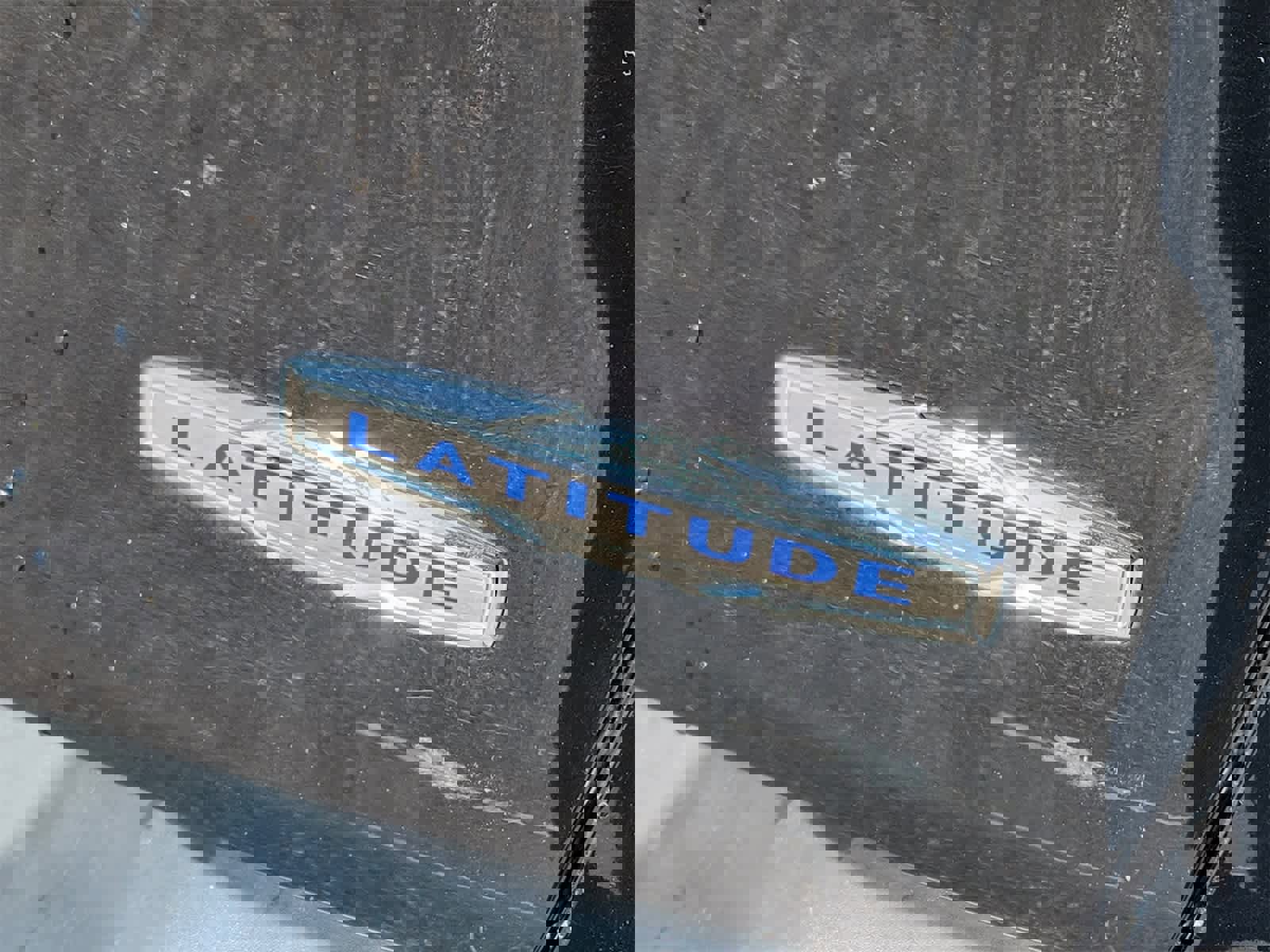 Used 2018 Jeep Cherokee Latitude image 11