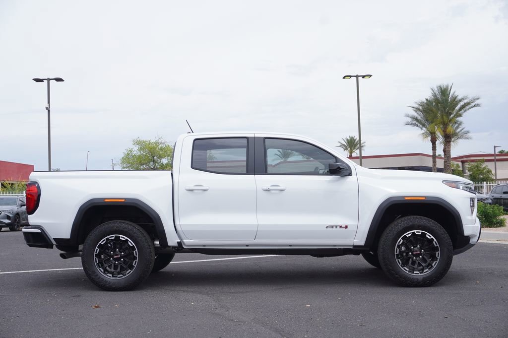 New 2026 GMC Canyon AT4 w/ AT4 Premium Package AWD/4WD image 2