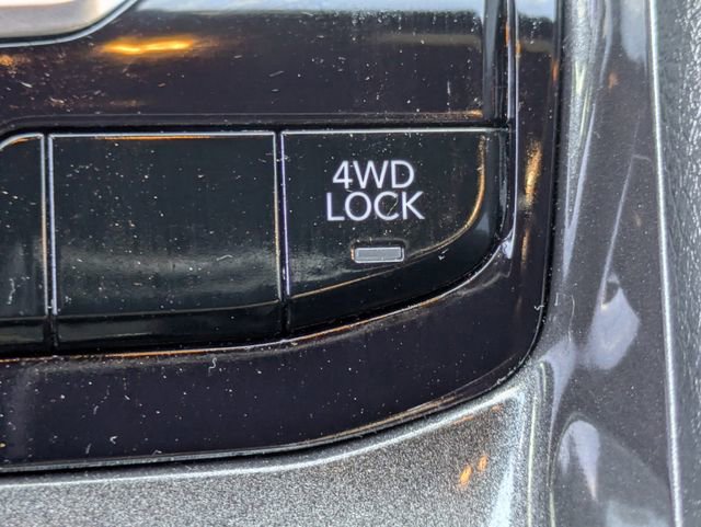 Used 2024 Jeep Compass Latitude image 17